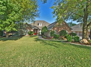 13716 Plantation Way, Edmond, OK 73013