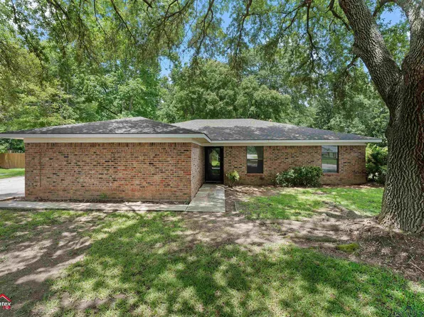 120 Easy St, Carthage, TX 75633