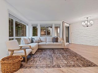 2575 Ware St #301, Abbotsford, BC V2S 3E2