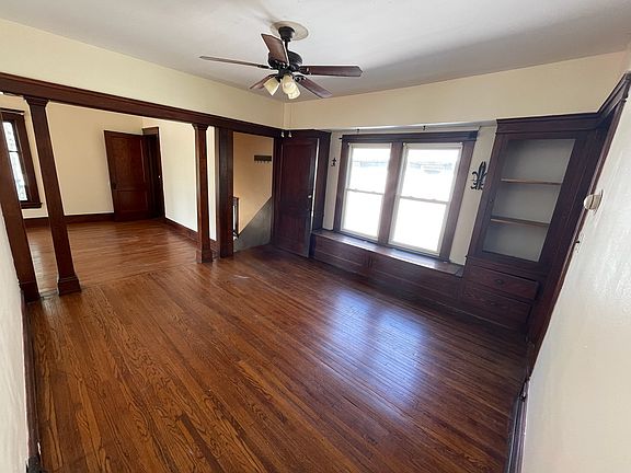 dining room looking toward entry stairway