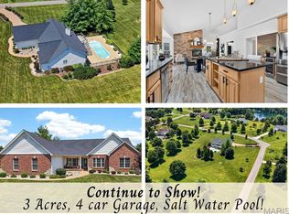 512 Meadowfield Ln, Wentzville, MO 63385