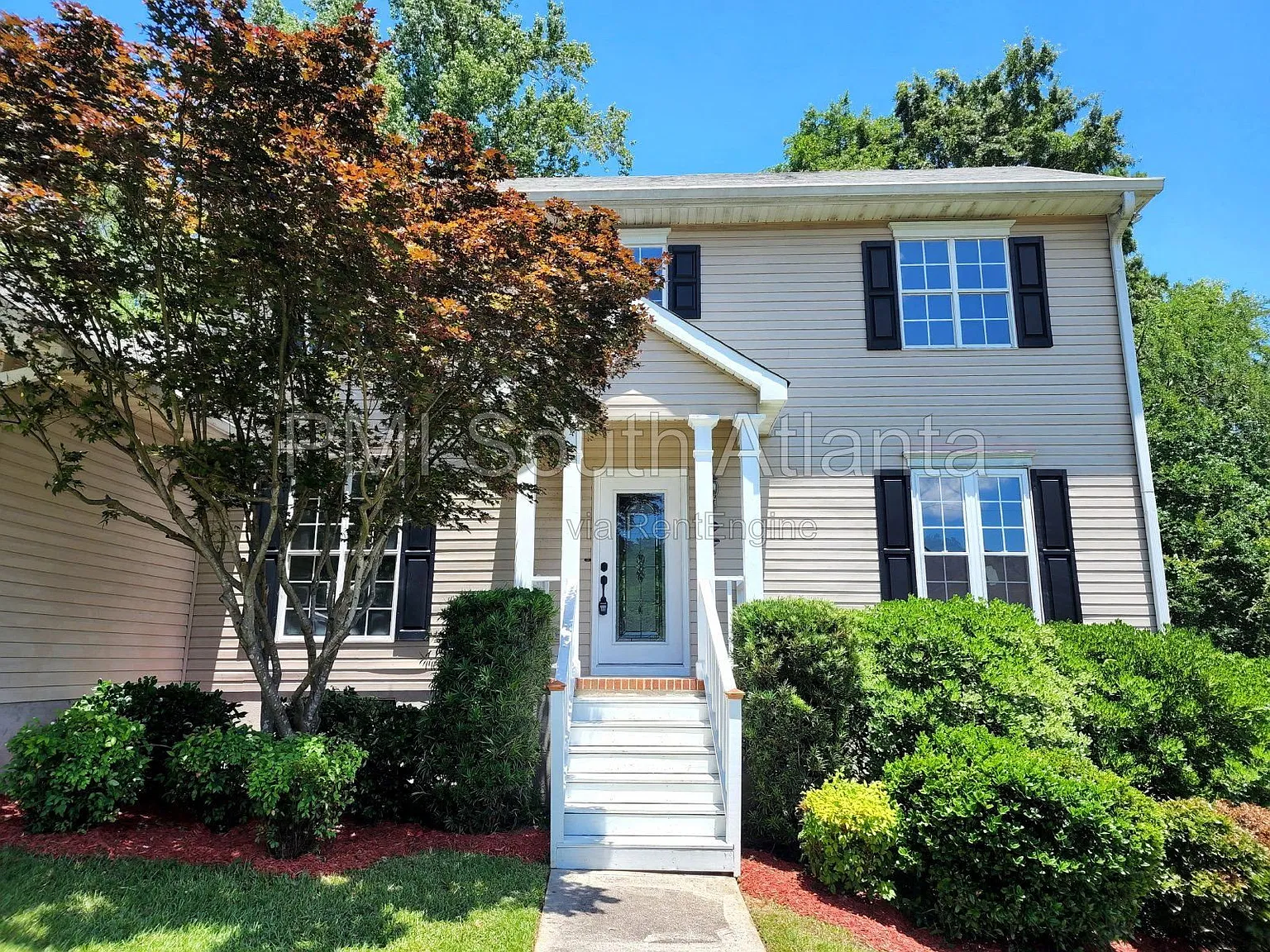 4 bed, 2.5 bath, 2005 sqft, $2,100 — Photo 2