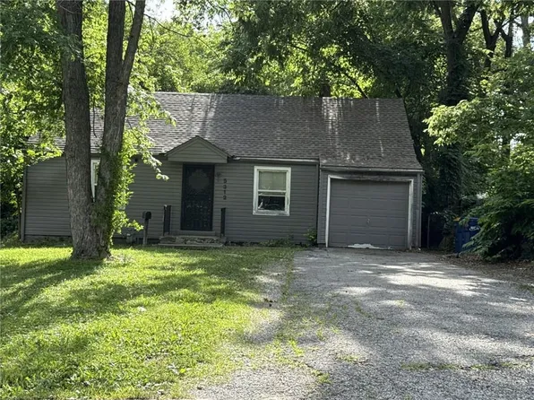 5312 Reeds Rd, Mission, KS 66202