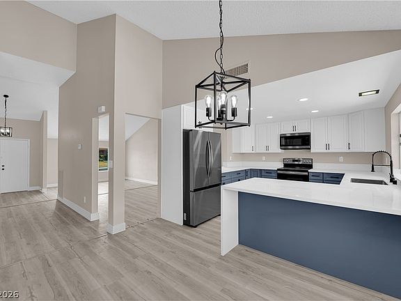 5th image of 6320 Peppermill Dr
