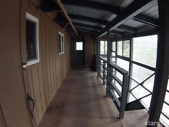 2nd image of 1554 Skyline Dr