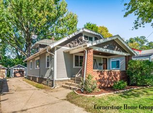 831 Burton St SE, Grand Rapids, MI