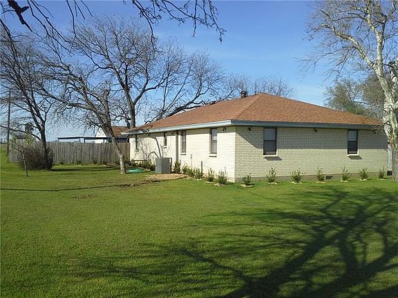 2nd image of 3316 County Road 904