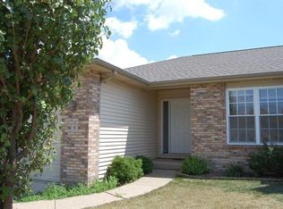 2919 Meadowbrook Rd #7, Springfield, IL 62707