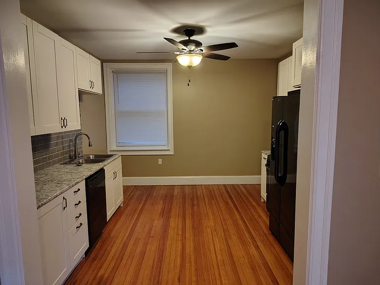 538 S 26th Ave — Photo 4