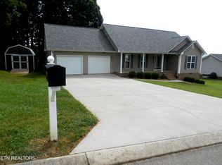 150 Ponderosa Dr, Madisonville, TN 37354