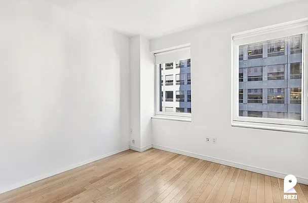 Rented by REZI | media 30