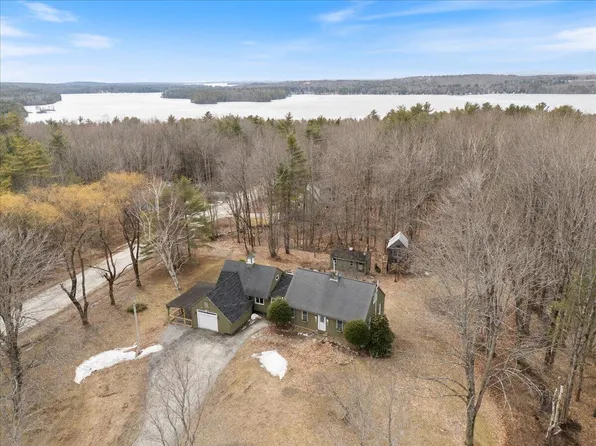 27 Martin Heights, Raymond, ME 04071