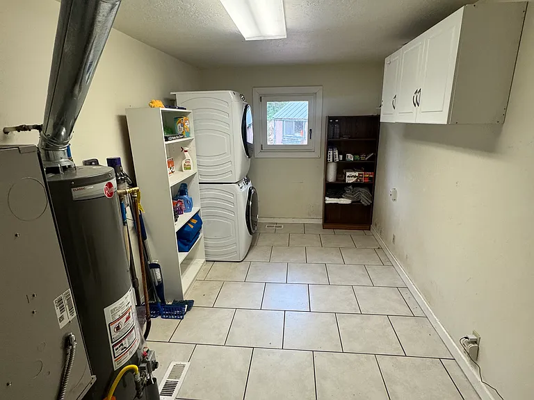 2300 Barrett Rd — Photo 11