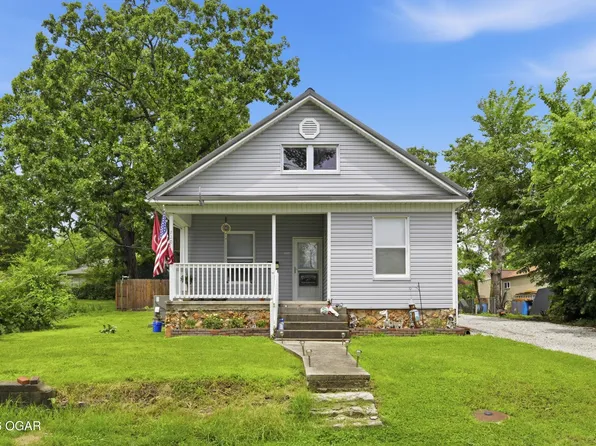 720 S College St, Neosho, MO 64850