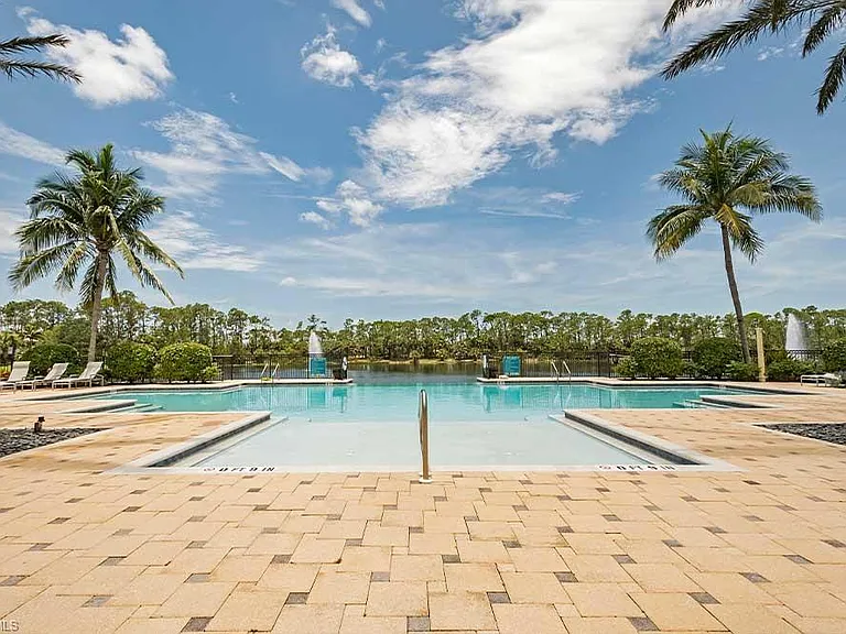 1634 Tarpon Bay Dr S #202 — Photo 33