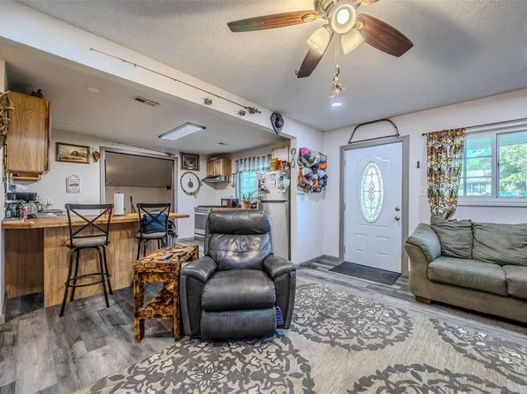 233 Logan Ave, Lebanon, MO 65536