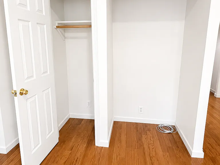 23-12 Broadway #1F — Photo 7