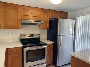 20756 NE 5th Ct, Miami, FL 33179