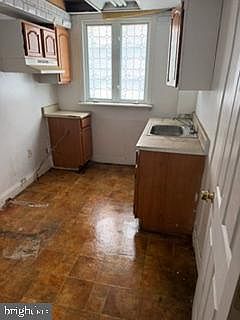 5th image of 6600 Jackson St
