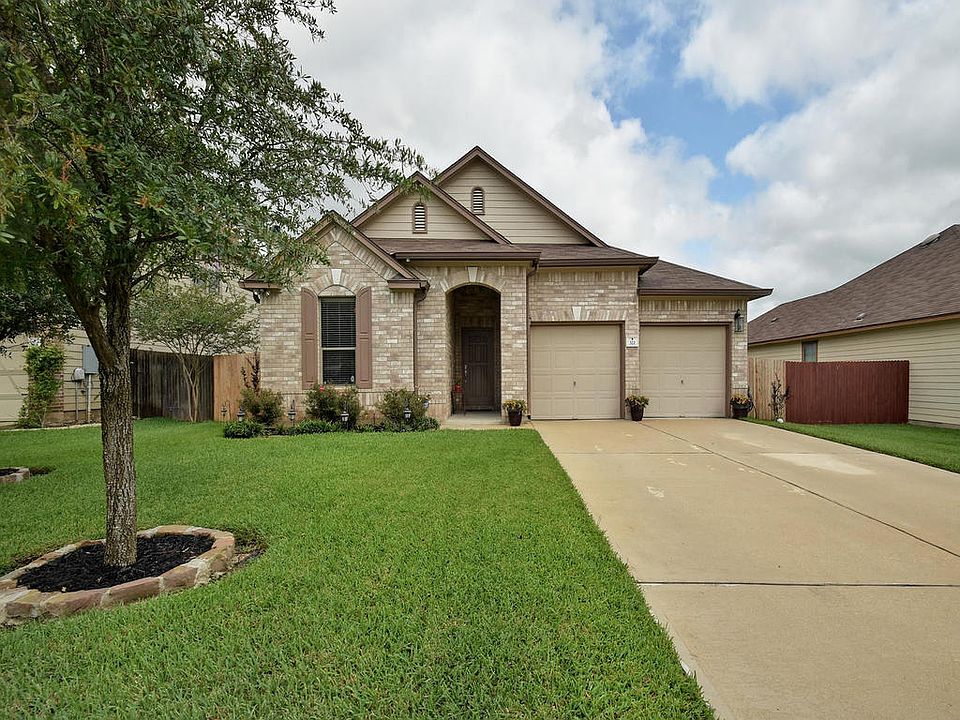 1st image of 321 Apricot Dr