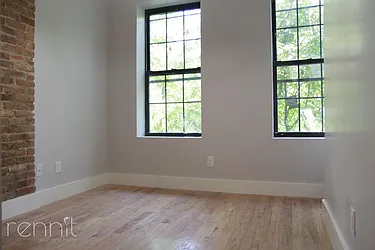 Rented by Rennit Inc.