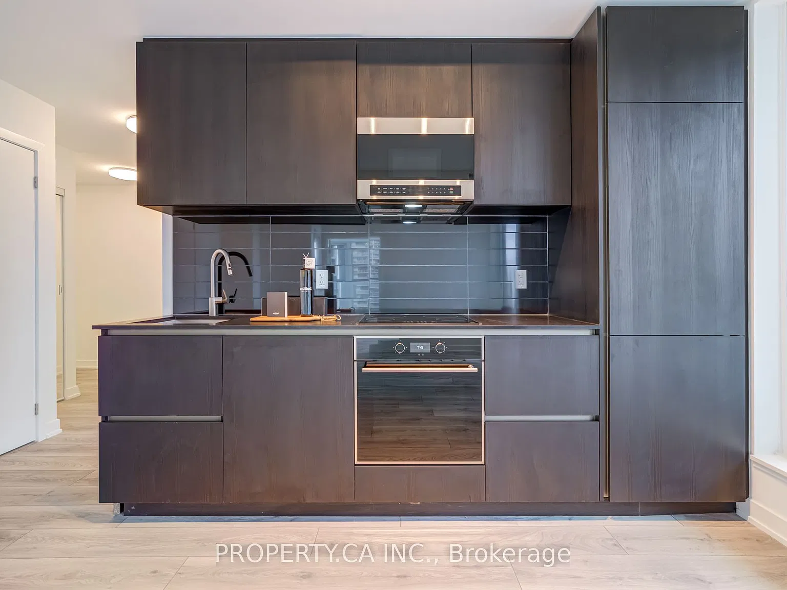 2 bed, $3,200 — Photo 3