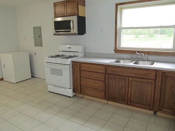 3rd image of 25246 W Carson Dr