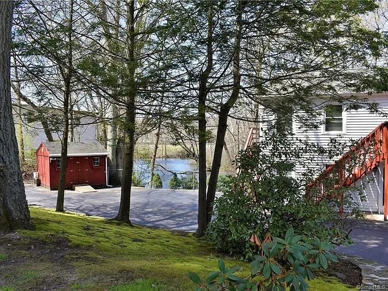 382 Riverside Dr #1 — Photo 10