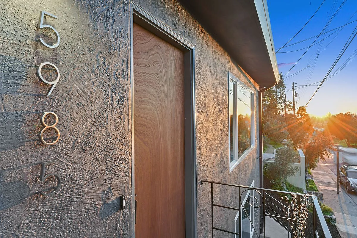 1 bed, 1.0 bath, 826 sqft, $2,800 — Photo 1