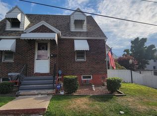 1 E Middle St, McAdoo, PA 18237