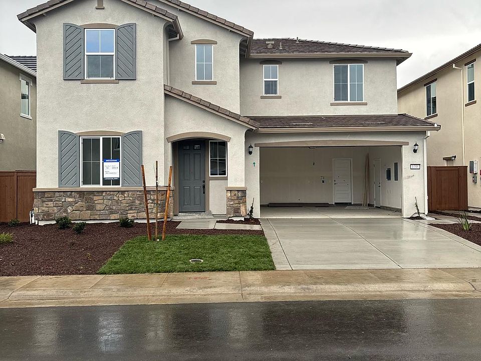 1st image of 1096 Caraballo Dr
