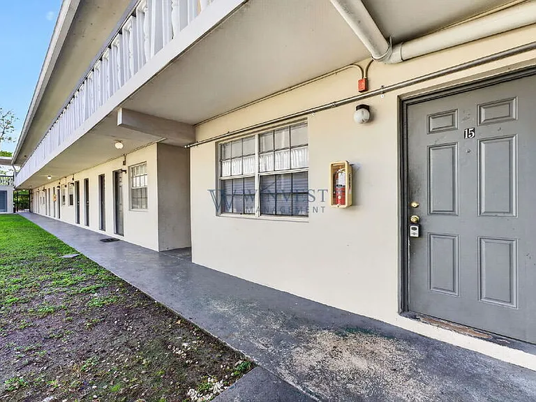 Presidential View Apartments — Photo 22