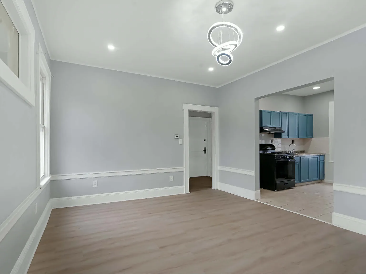 117 Paine Ave — Photo 2