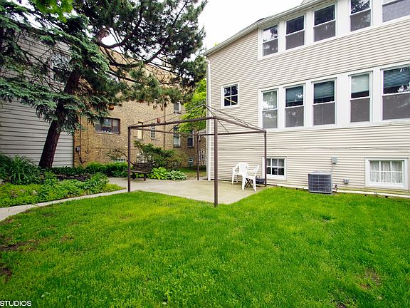 4th image of 5442 W Leland Ave