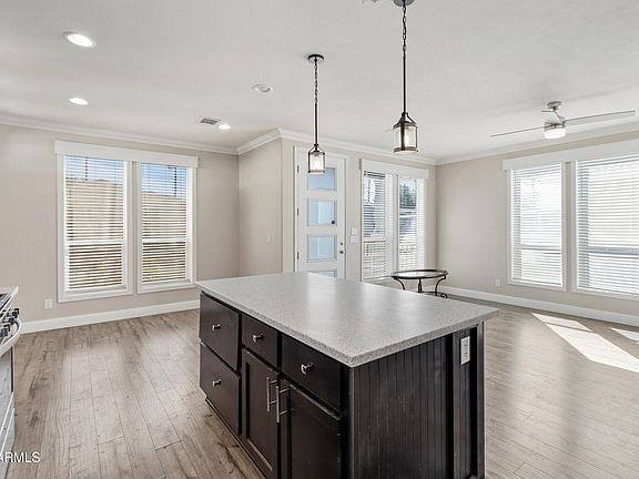 3rd image of 2727 E UNVERSITY Drive #106