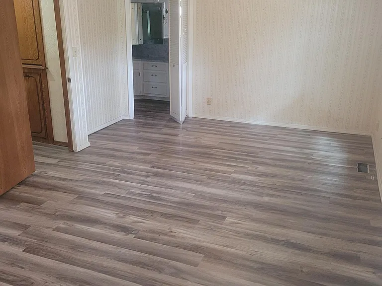 800 Sasha Ln — Photo 6