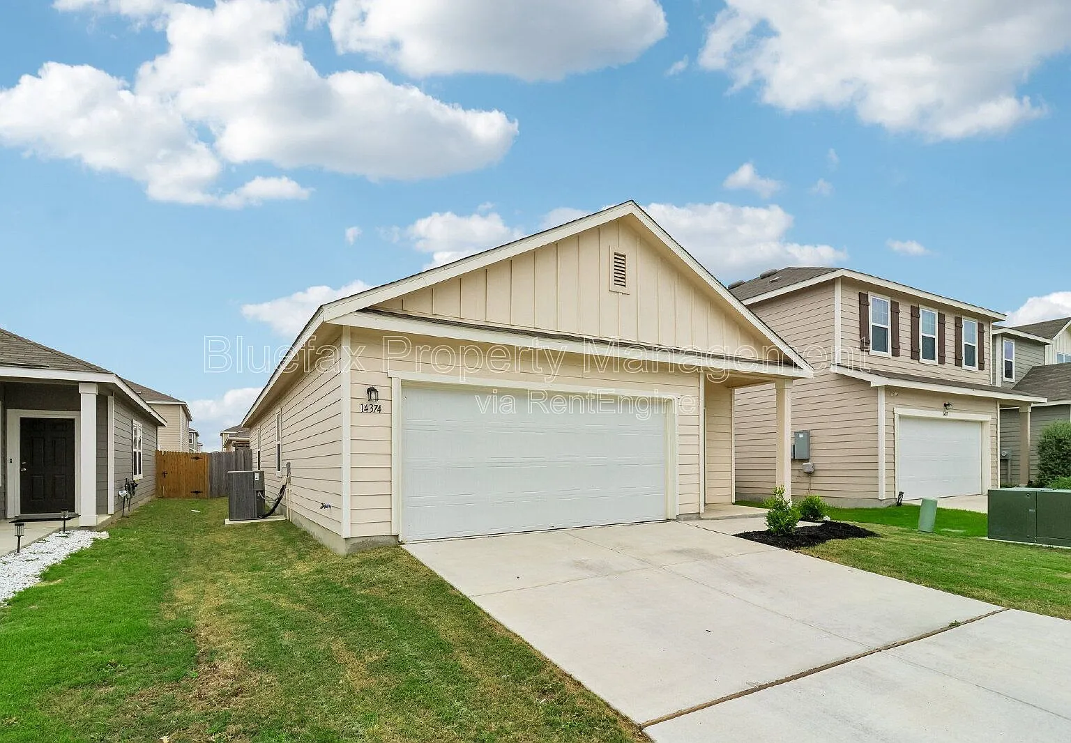 3 bed, 2.0 bath, 1405 sqft, $1,695 — Photo 3