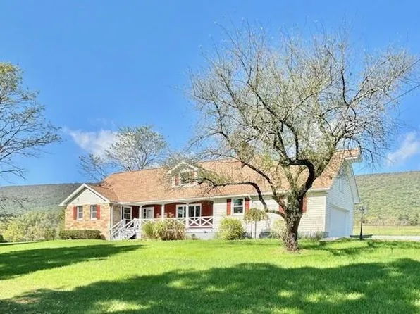 3905 Scotch Valley Rd, Hollidaysburg, PA 16648