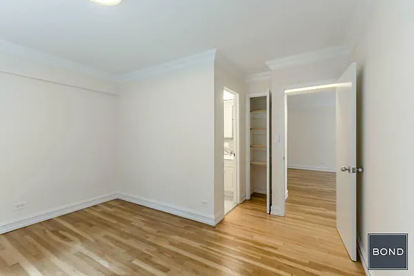 Rented by Bond New York | media 18