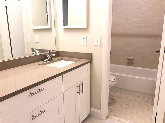 4th image of 3711 Carambola Cir #3711