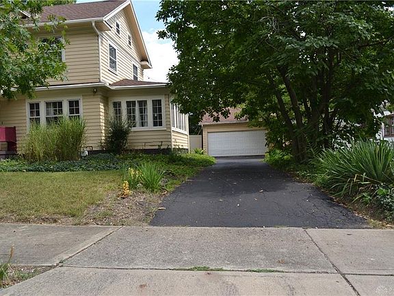 3rd image of 1454 N Euclid Ave