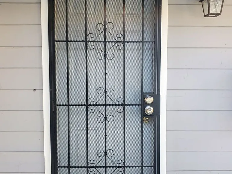 596 Friendly Ln #7 — Photo 1