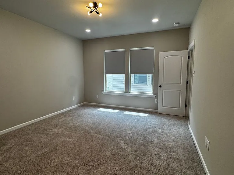 1003 Bengal Crossing Ave — Photo 18
