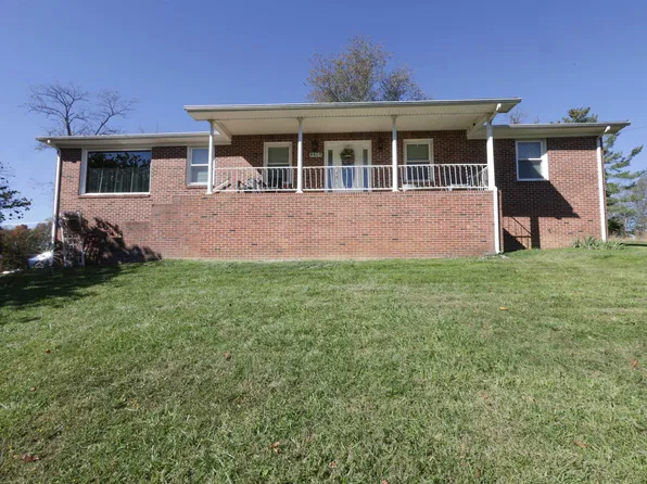 4605 Peak Creek Rd, Pulaski, VA 24301