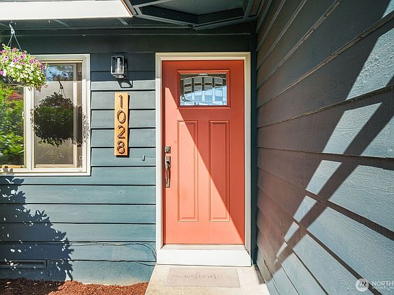 2nd image of 1028 183rd Street SW