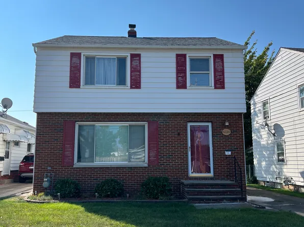 6226 Westminster Dr, Parma, OH 44129
