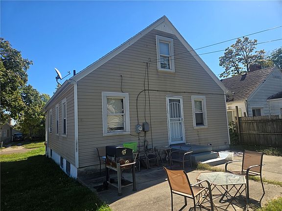 5th image of 2109 Rugby Rd