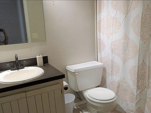 5th image of 8045 Saddle Ct