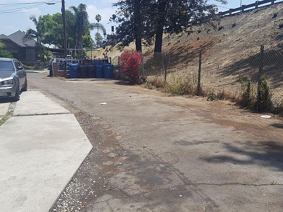 More than ample parking [4 spaces]