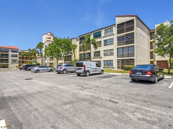2304 S Cypress Bend Dr APT 512